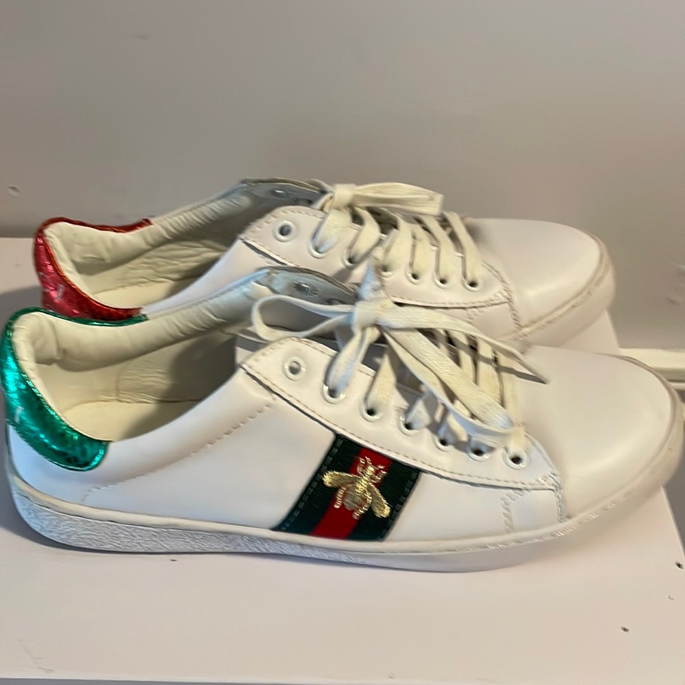 GUCCI bee trainers size EU/40-US/9